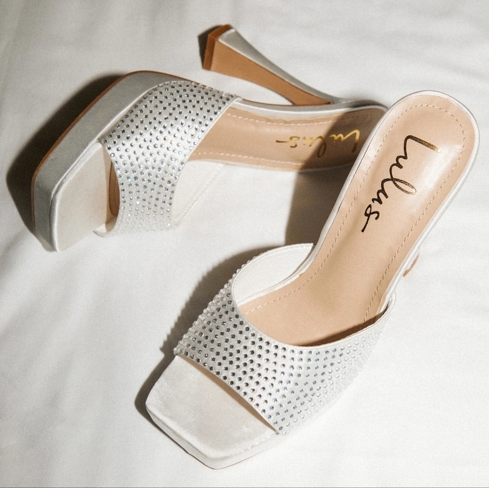 Lulus Karelee Silver Satin Rhinestone Platform High Heel Sandals, Size 11 (NIB)!
